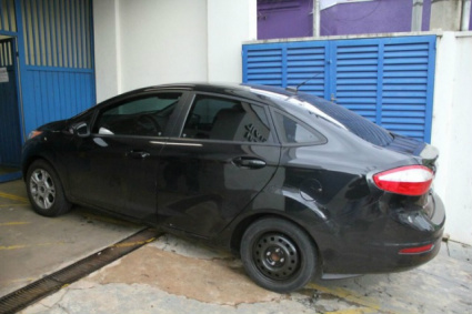 Após traição da namorada, rapaz tem madrugada de fúria ao volante Veículo usado pelo rapaz era do pai dele e foi comprado há cinco dias (Foto: Marcos Ermínio)