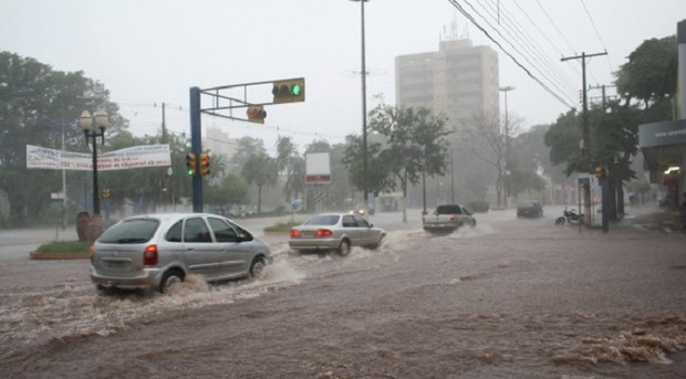 Temporais deixam regiões do MS em alerta
