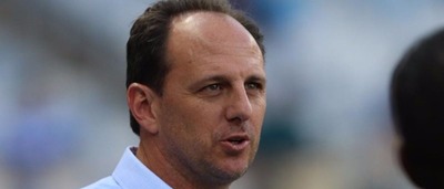 'É mais fácil ser goleiro do que treinador', diz Ceni após vitória © Divulgação / Site oficial do São Paulo