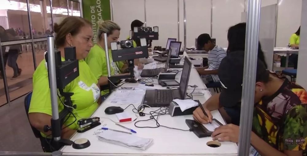 Aprovados em seleção da Sejusp devem se apresentar nesta terça para contratação Funcionários do Instituto de Identificação em MS