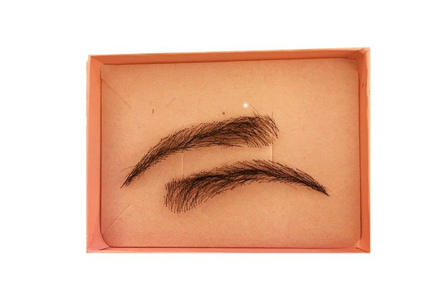 Já ouviu falar em prótese de sobrancelha? Já ouviu falar em prótese de sobrancelha?