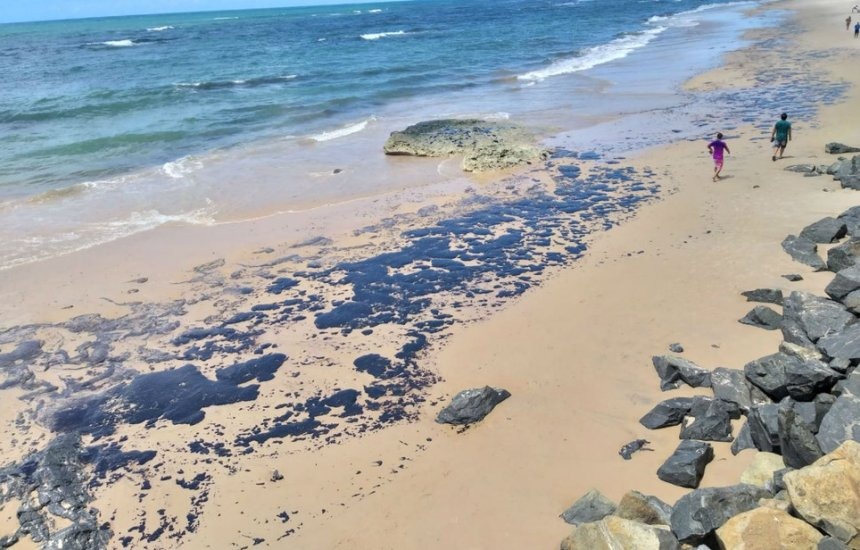 Consumidor de MS pode remarcar viagem a praias atingidas por mancha de óleo no nordeste