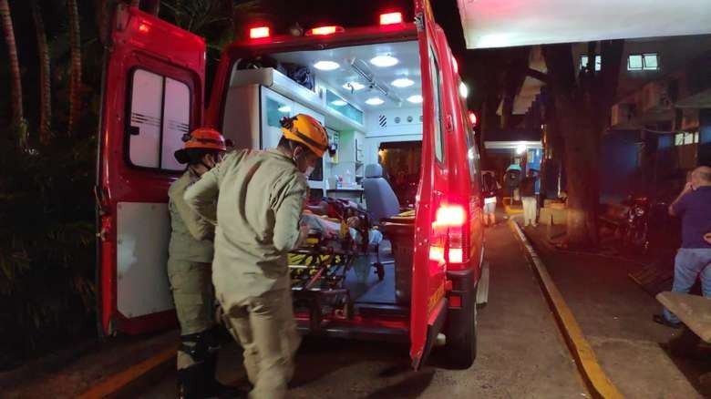 Homem chegou a ser socorrido pelo Corpo de Bombeiros. Osvaldo Duarte/Dourados News
  