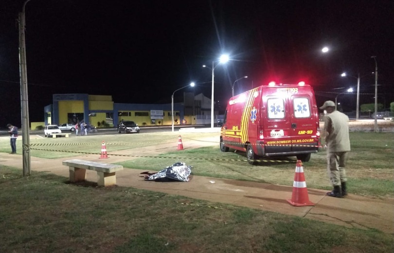 Jovem é assassinada a golpes de canivete pelo ex-namorado Divulgação