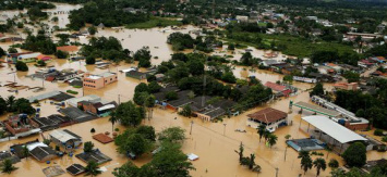 Nível do Rio Acre volta a baixar e governo dá início à limpeza de bairros Nível do Rio Acre volta a baixar e governo dá início à limpeza de bairros