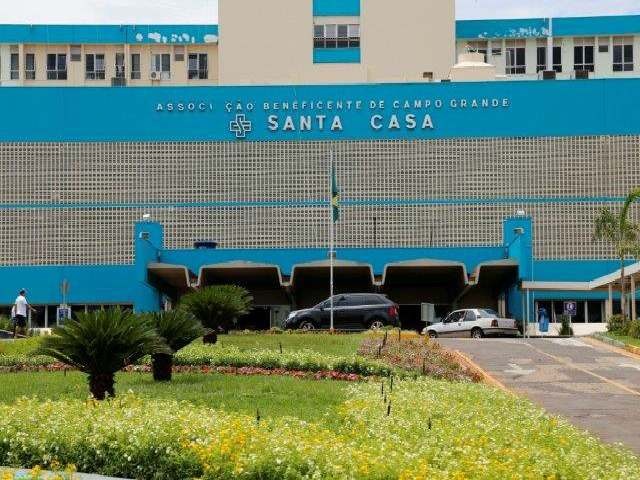 Homem baleado pelo pai, foge de hospital com projétil alojada no peito Homem baleado pelo pai, foge de hospital com projétil alojada no peito