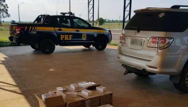 Carregamento de R$ 600 mil de celulares chineses é apreendido na BR-267 Carregamento de R$ 600 mil de celulares chineses é apreendido na BR-267