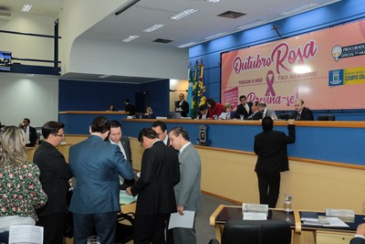 Vereadores votam três projetos e um veto na sessão de terça-feira Vereadores votam três projetos e um veto na sessão de terça-feira