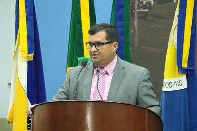 Madson propôs a convocação do secretário para sessão especial (Foto: Thiago Morais)
