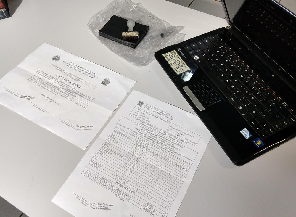 Grupo que fazia falsos certificados confessou o crime (Foto: Graziela Rezende)