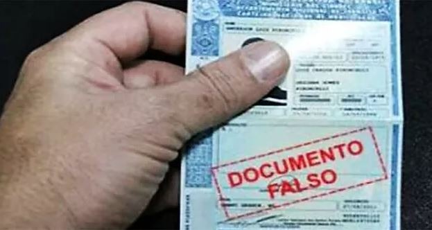 Motorista é preso ao ser flagrado com CNH falsa em blitz na Capital Ilustrativa
