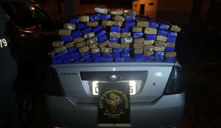 DOF apreende carga de maconha dentro de Fiesta