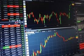 Ibovespa tem novo recorde e marca 102.062 pontos Ibovespa tem novo recorde e marca 102.062 pontos
