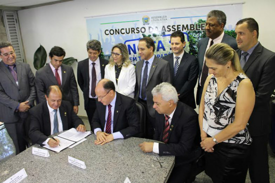 Zé Teixeira destaca transparência do 1º concurso publico da ALMS Assessoria