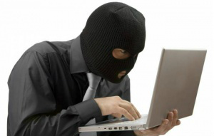 Cracker invade computador de empresário e “cobra” mais de R$ 9 mil para retirar vírus Reprodução