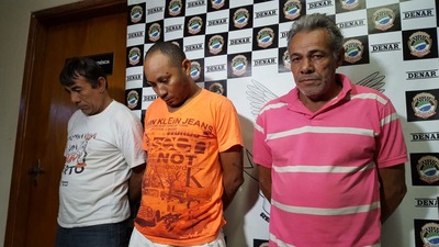 Ao ser preso por tráfico, homem afirma que drogas eram para consumo do ano inteiro Drogas e munições estavam em residência do bairro Jardim Botafogo, em Campo Grande - Foto: RENAN NUCCI/CORREIO DO ESTADO