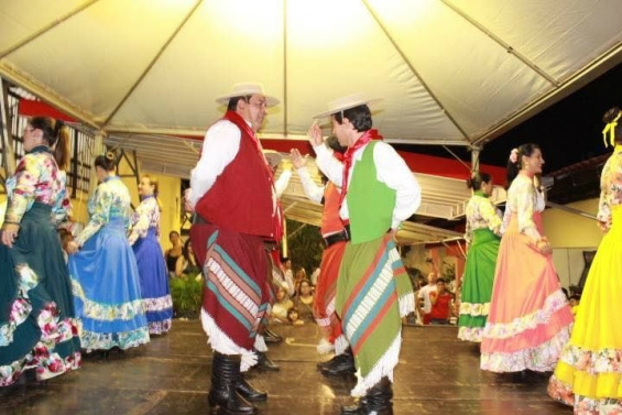 Tropeiros da Querência se apresentam no Calçadão Cultural neste sábado
