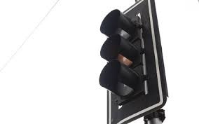 Município suspende licitação para instalação de novos semáforos
