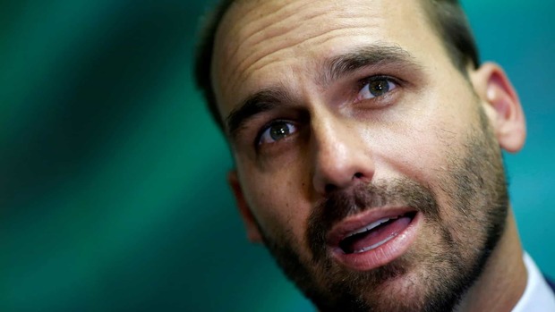 Joice diz que Eduardo Bolsonaro 'não consegue nada sozinho' (Reuters)