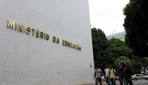 Especialistas questionam critério mais rígido do MEC para nota do Saeb Especialistas questionam critério mais rígido do MEC para nota do Saeb