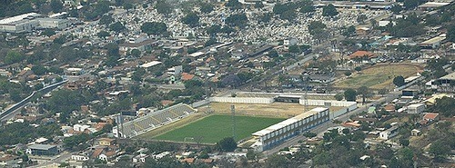 Corumbaense e Novo jogam hoje por vaga na final do Estadual e na Copa do Brasil Vista aérea do estádio Artur Marinho.