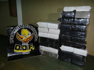 DOF apreende 485 Kg de maconha que abasteceria “bocas” da Capital Droga serviria para abastecer bocas de fumo da região do bairro Universitário, em Campo Grande. (Foto: Osvaldo Duarte/Dourados News)