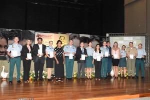 Polícia e Universidade realizam encontro estadual do PROERD Lançamento do livro.