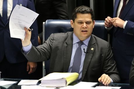Congresso já tem votos para aprovar Previdência, afirma Alcolumbre Processo deve ser concluído antes do recesso
Fabio Rodrigues Pozzebom/Agência Brasil