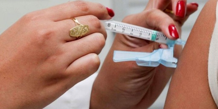 Ministério quer vacinar mais de 20 milhões de adolescentes contra HPV (Renan Viana)