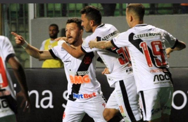 Vasco aposta na concentração para derrotar Internacional fora de casa Reprodução
