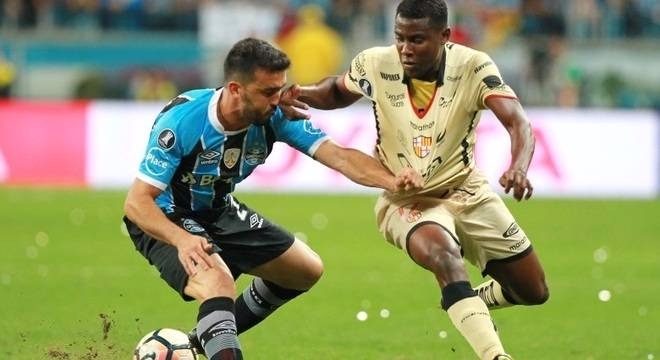Grêmio perde, mas avança à final da Libertadores depois de dez anos Grêmio segurou ímpeto do Barcelona para avançar à final da Libertadores
Edison Vara/Reuters