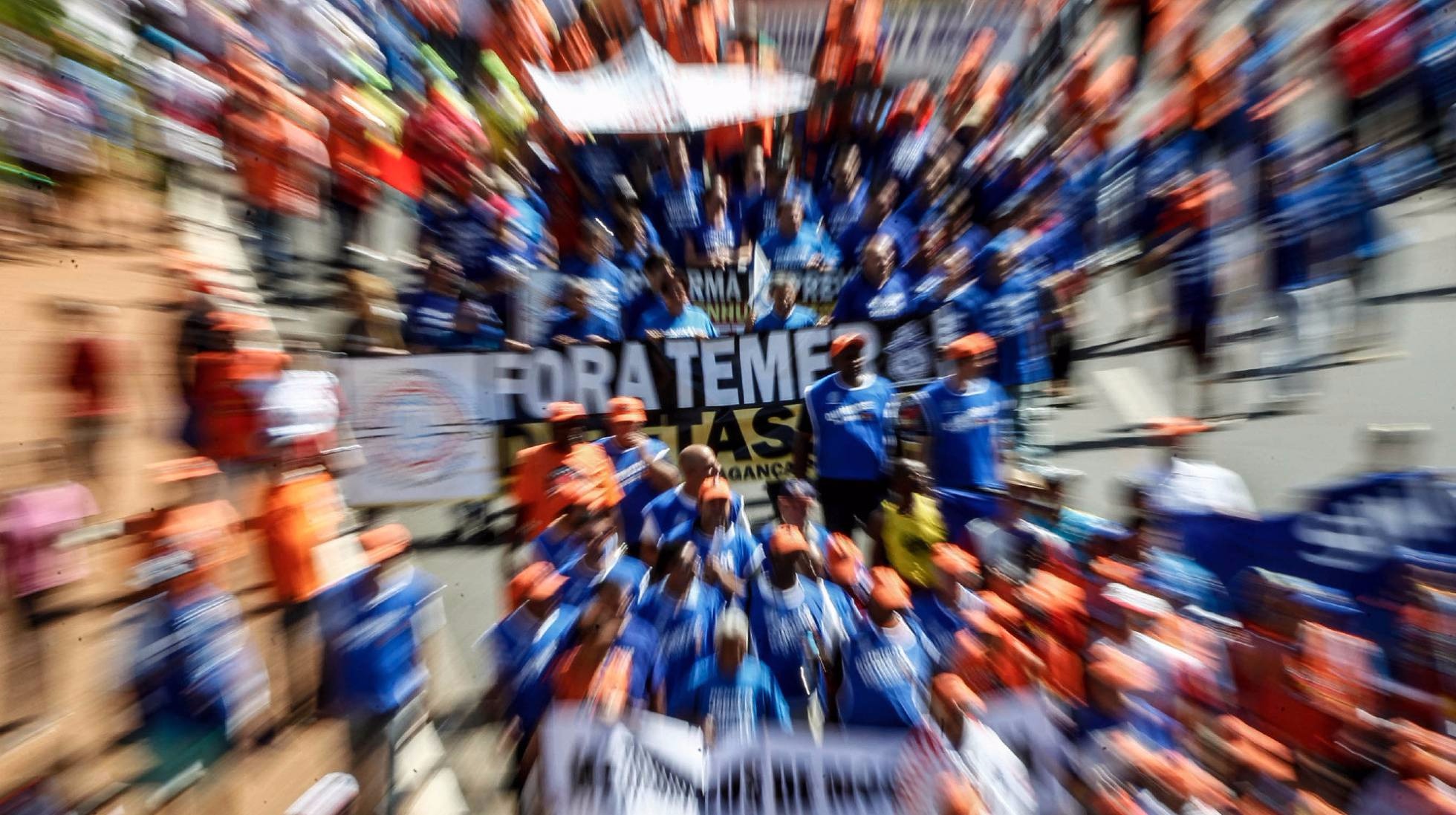 Eleições diretas ou indiretas? O que está por trás de cada proposta Protesto contra Temer no dia 24, antes dos confrontos. FERNANDO BIZERRA JR - EFE