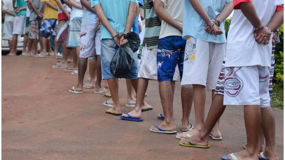 Raízes da violência extrema no Brasil: o que leva jovens a matar sem motivo aparente? Foto: BBCBrasil.com