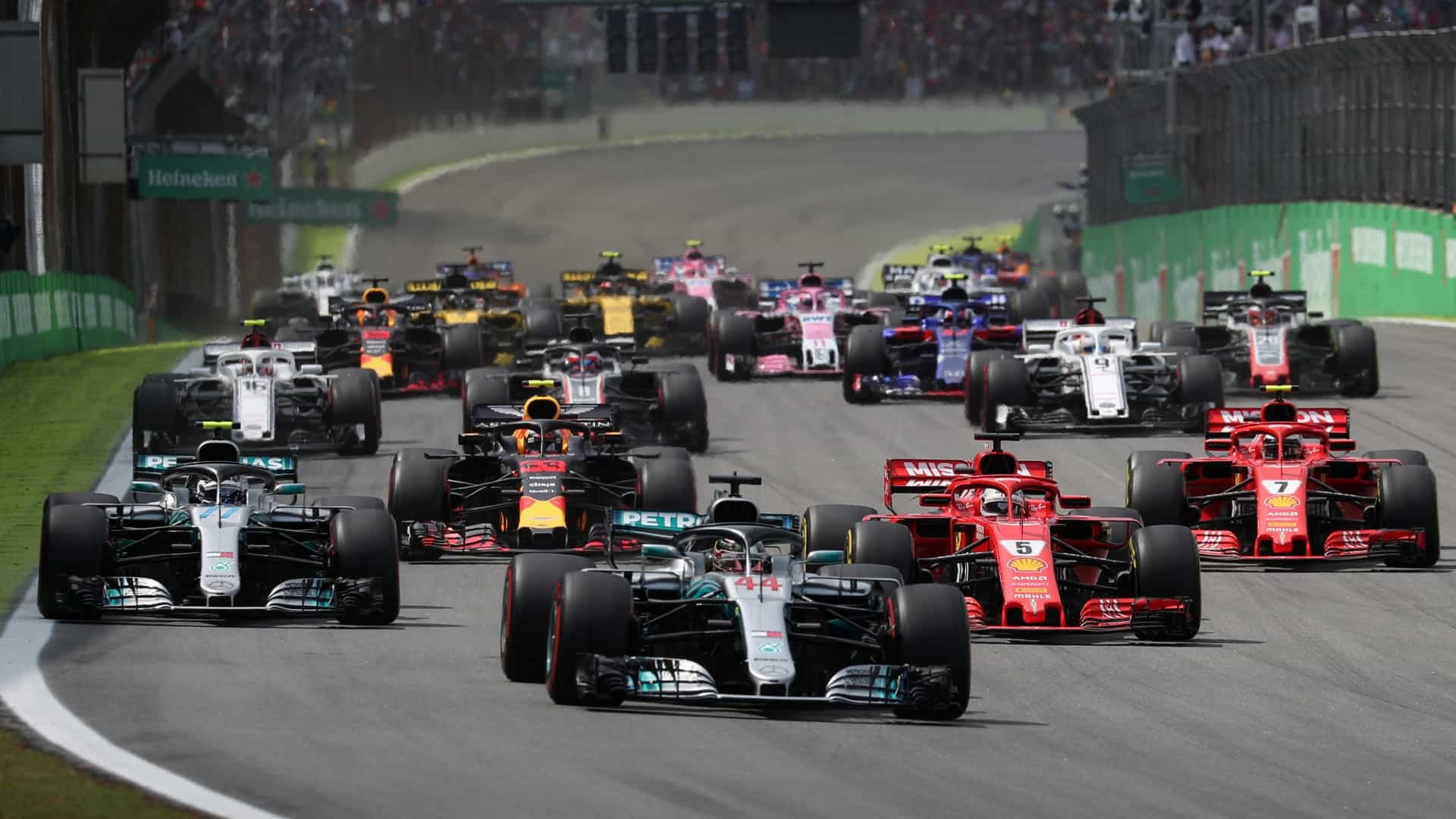 Por visual agressivo, F-1 vai ter carros mais pesados da história Arquivo/Ricardo Moraes/Reuters