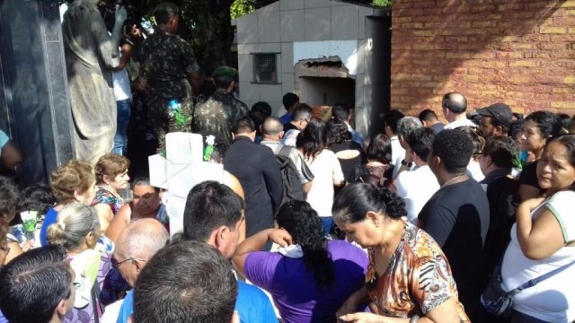 Ruiter é enterrado nesta manhã no Cemitério Santa Cruz em Corumbá Ruiter é enterrado nesta manhã no Cemitério Santa Cruz em Corumbá