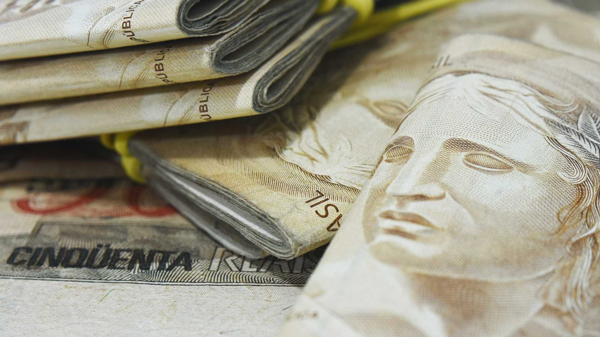 Taxa de Juros de Longo Prazo cai de 6,75% para 6,60% ao ano Taxa de Juros de Longo Prazo cai de 6,75% para 6,60% ao ano