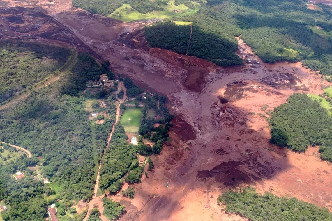Bombeiros encontram mais um corpo de vítima da tragédia em Brumadinho Corpo de Bombeiros/Divulgação