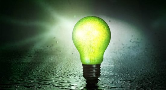 Contas de luz continuam com bandeira verde em abril, diz Aneel