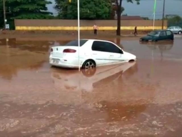 Chuva forte que atingiu a Capital causou alagamentos em diversos bairros e transtornos Reprodução - CG News