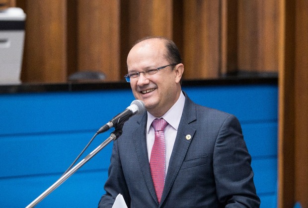 Na Assembleia, Barbosinha pede investimentos para infraestrutura e educação de Dourados Na Assembleia, Barbosinha pede investimentos para infraestrutura e educação de Dourados