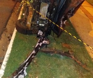 Camionete conduzida pelo autor ficou destruída. - Divulgação