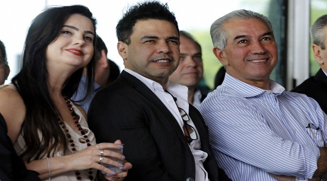 Festival América do Sul terá Zezé Di Camargo e Luciano na abertura Festival América do Sul terá Zezé Di Camargo e Luciano na abertura