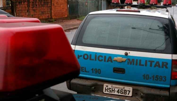 Homem é baleado ao tentar desarmar policial