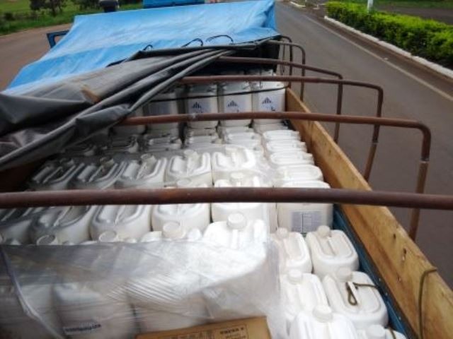 PMA apreende mais 3 mil litros de agrotóxicos transportados ilegalmente