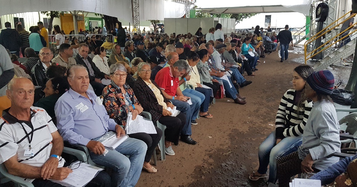 Mesmo com quarta-feira chuvosa, Caravana da Saúde faz milhares de procedimentos Mesmo com quarta-feira chuvosa, Caravana da Saúde faz milhares de procedimentos