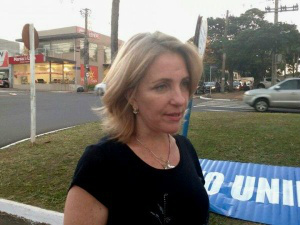 A professora Fabricia Salles é uma das integrantes dos grupos pró-impeachmet. (Foto: Silas Souza)
