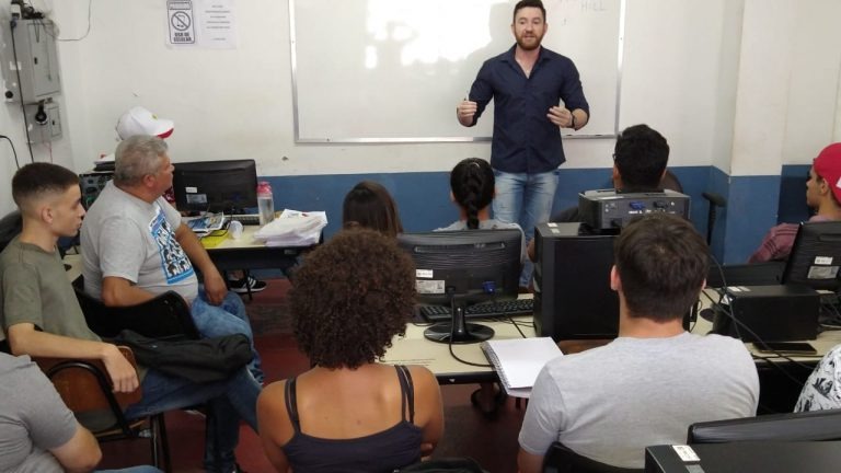 Telecentro 2.0 oferece cursos gratuitos de empreendedorismo e gestão financeira Telecentro 2.0 oferece cursos gratuitos de empreendedorismo e gestão financeira