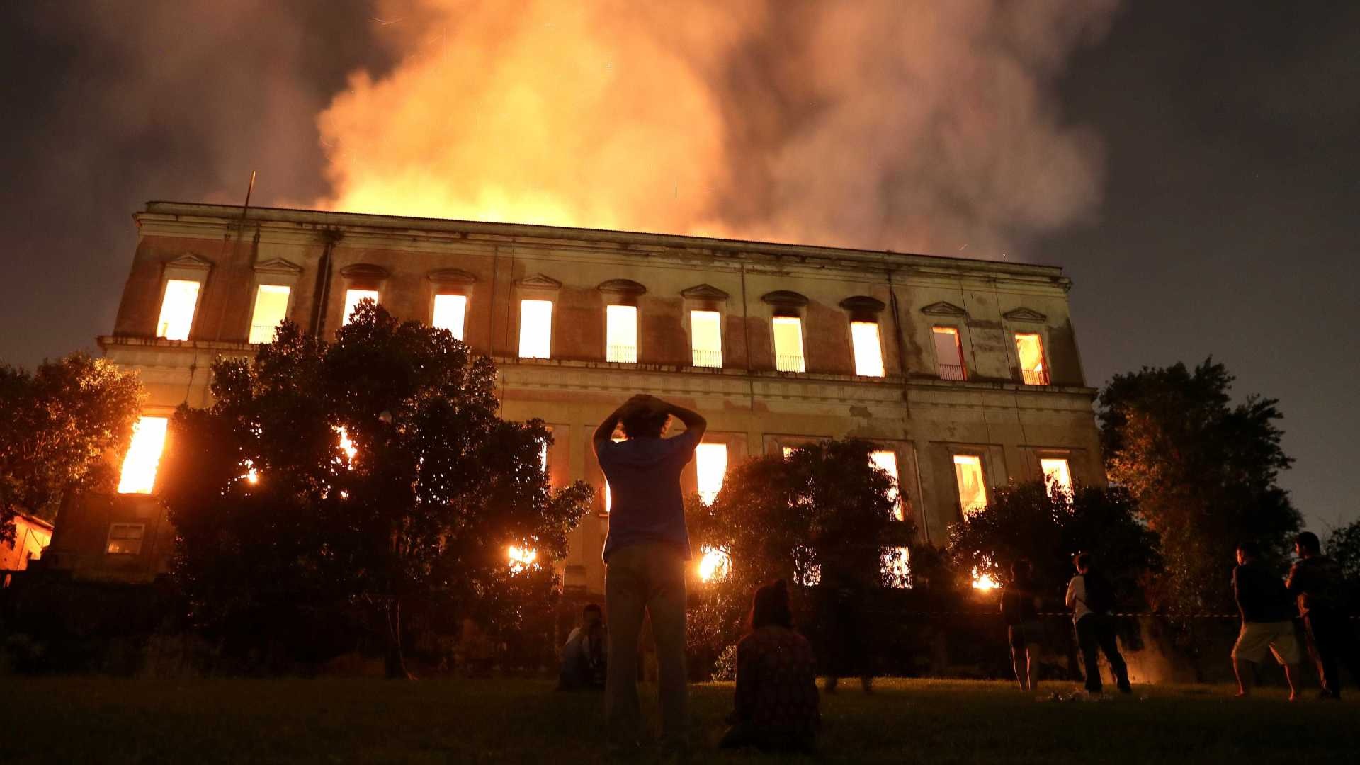 PF já sabe onde começou fogo no museu; ação criminosa não é descartada Ricardo Moraes/Reuters