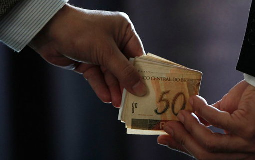 Brasil perde três posições em ranking que mede corrupção mundial Brasil perde três posições em ranking que mede corrupção mundial