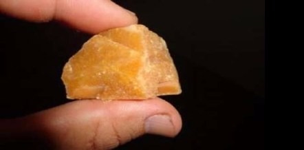 Bebê tem overdose de crack, após mexer na bolsa da mãe e engolir pedra Foto Ilustrativa